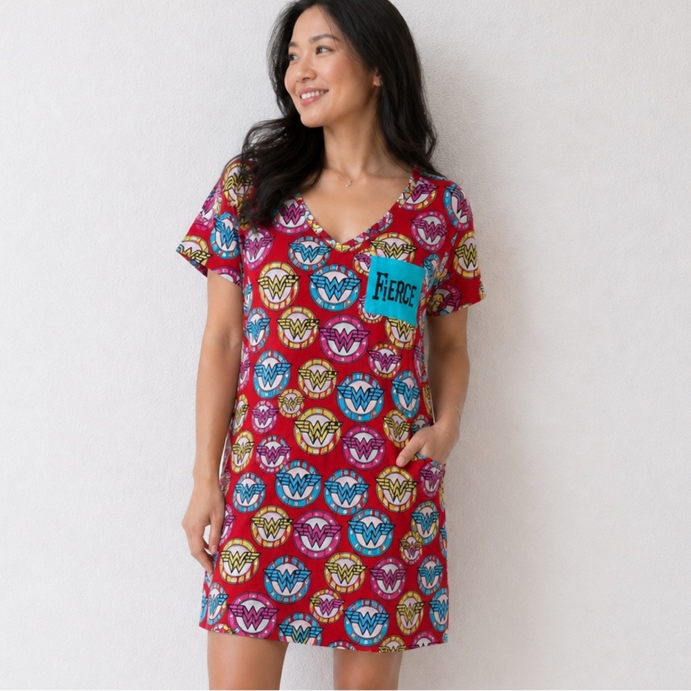 Fierce‎ Wonder Woman Red Printed V-Neck Mini Dress 20/24W